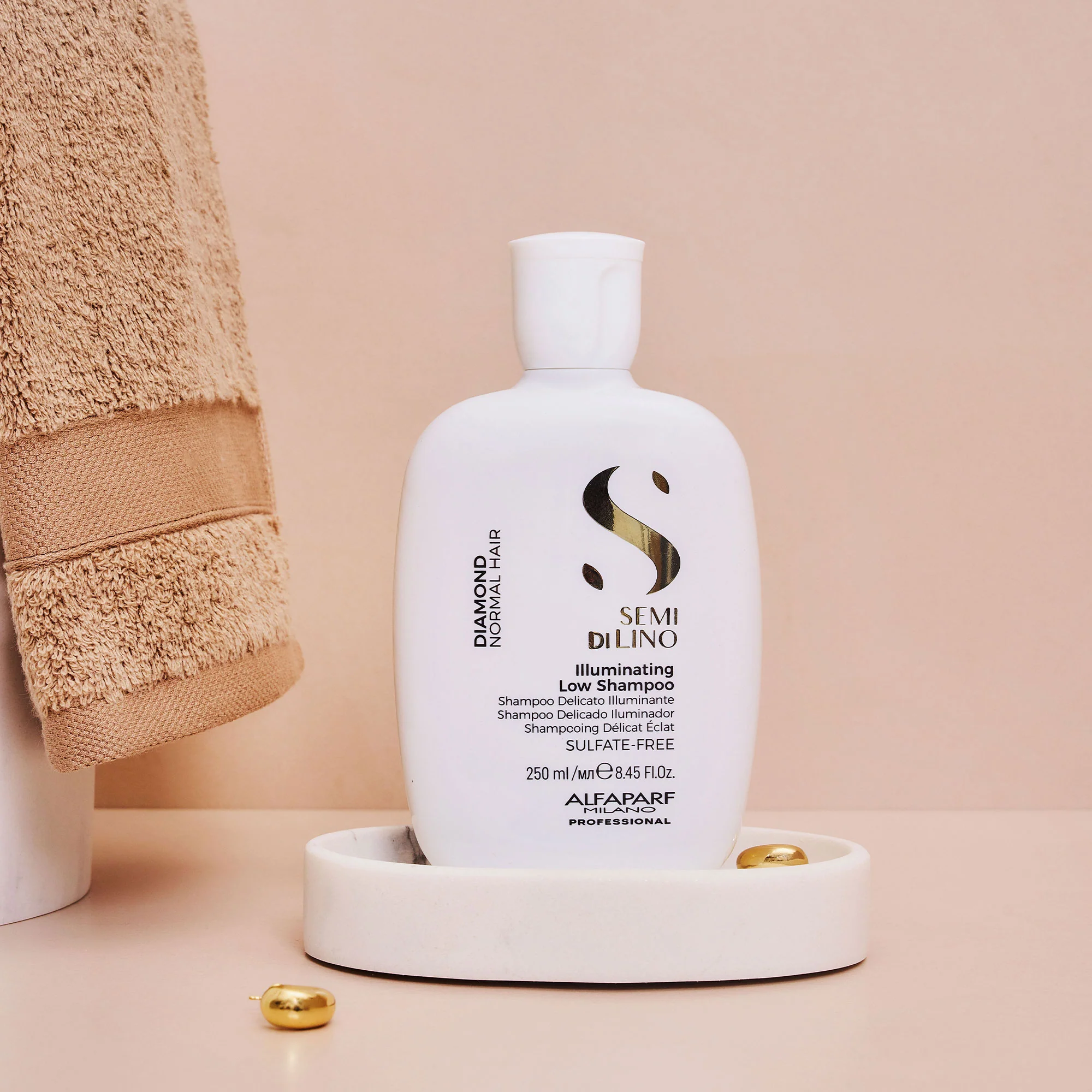 Diamond Illuminating Sulfate Free Shampoo - Image 3