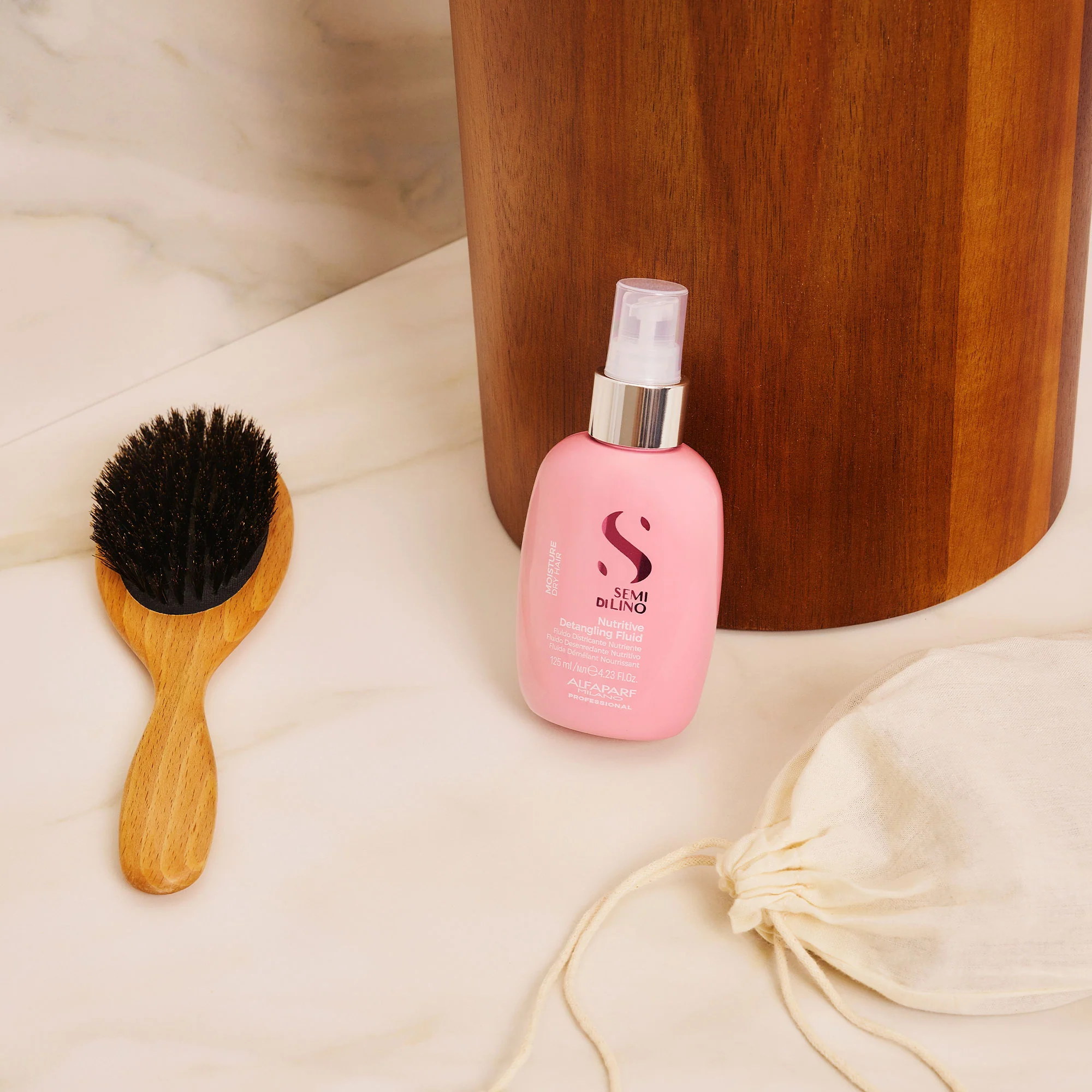 Moisture Nutritive Detangling Fluid - Image 4